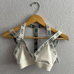 NIKE WHITE/GREY MEDIUM SUPPORT SPORTS BRA